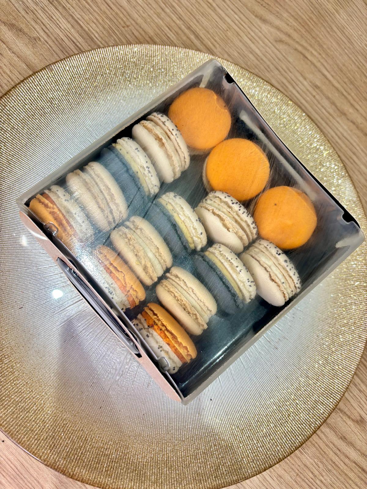 Coffret Macarons Salés – 15 pièces
